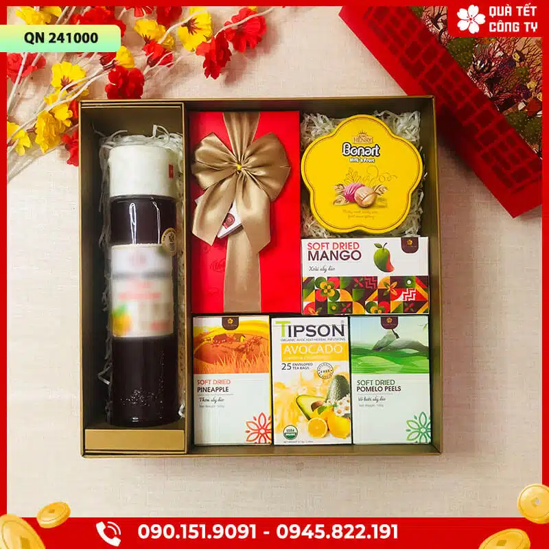 Hộp quà Tết 2024 - QN241000 1 mời quý khách ghé thăm quatetcongty.com để mua sản phẩm chính hãng