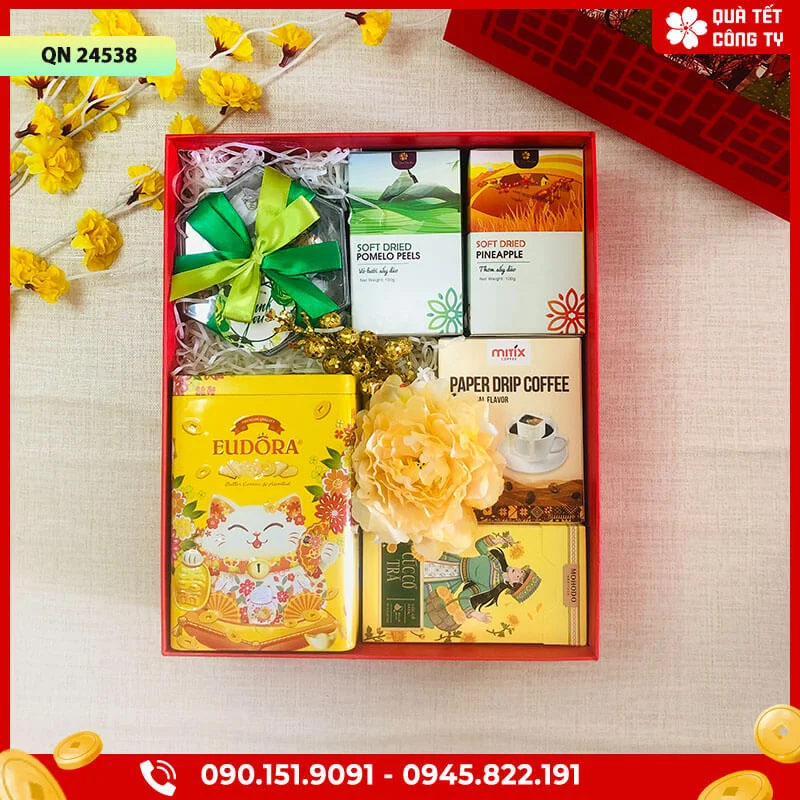 Hộp Quà Tết QN24538 1 mời quý khách ghé thăm quatetcongty.com để mua sản phẩm chính hãng