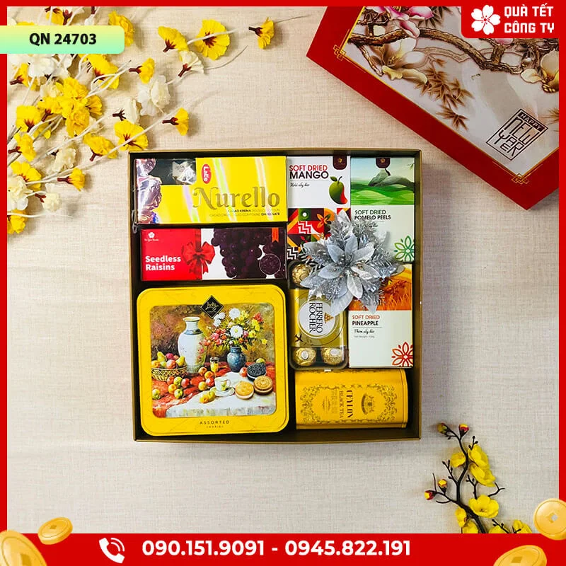 Hộp Quà Tết QN24703 1 mời quý khách ghé thăm quatetcongty.com để mua sản phẩm chính hãng
