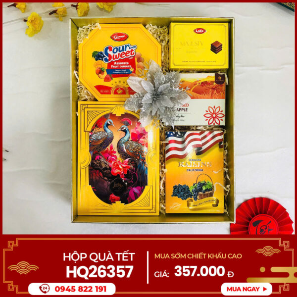 Trang chủ 17 Hộp quà Tết 2026 HQ26357